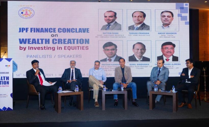 Ashok Ajmera, Chairman, Ajcon Global moderating the Panel discussion of JPF Finance Conclave 2021.